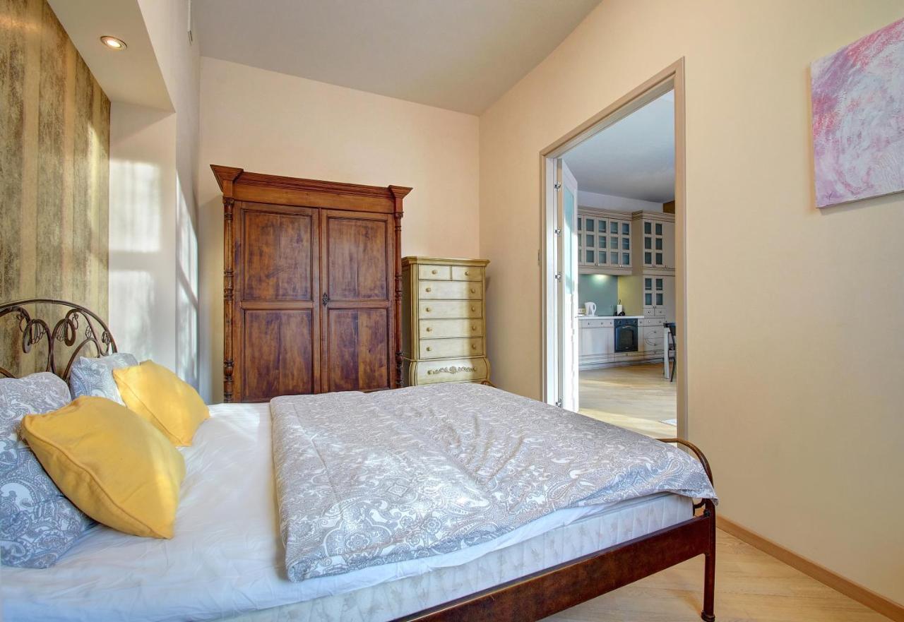 Romantic City Center Apartment In Old Town VNO Kültér fotó